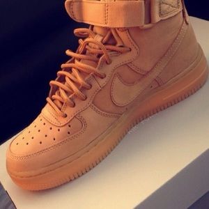 Meet your Posher, Justin